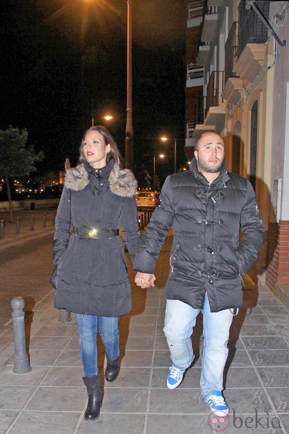 Kiko Rivera y Jessica Bueno pasean cogidos de la mano por Sevilla