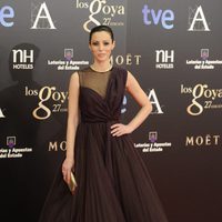 Ana Álvarez en la alfombra roja de los Goya 2013