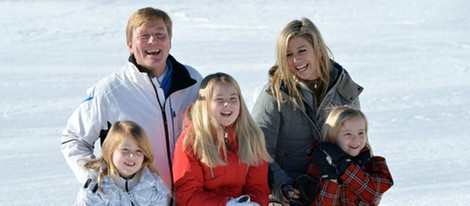 Guillermo y Máxima de Holanda con sus hijas en Austria