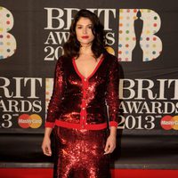 Gemma Arterton en la alfombra roja de los Brit Awards 2013