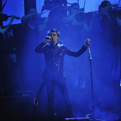 Muse durante su actuación en los Brit Awards 2013