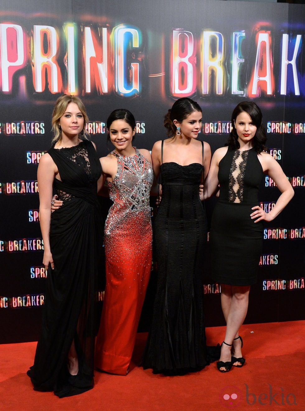 Ashley Benson, Vanessa Hudgens, Selena Gomez y Rachel Korine en el estreno de 'Spring Breakers' en Madrid