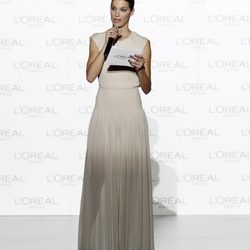 Laura Sánchez presenta el Premio L'Oreal de Madrid Fashion Week otoño/invierno 2013/2014