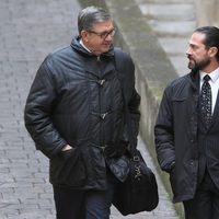 Carlos García Revenga junto a su abogado