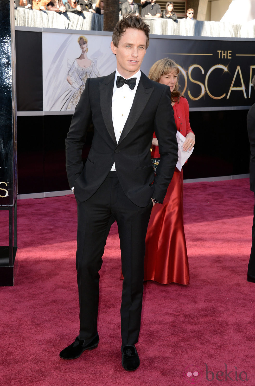 Eddie Redmayne en la alfombra roja de los Oscar 2013