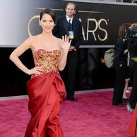 Olivia Munn en la alfombra roja de los Oscar 2013