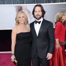 Paul Rudd y Julie Yaeger en los Oscar 2013