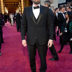 Ben Affleck en la alfombra roja de los Oscar 2013