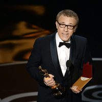 Christoph Waltz recogiendo el Oscar 2013 a Mejor actor de reparto