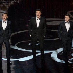 Joseph Gordon-Levitt, Seth MacFarlane y Daniel Radcliffe cantando en los Oscar 2013