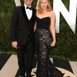 Jon Hamm y Jennifer Westfeldt en la fiesta post Oscar 2013 organizada por Vanity Fair