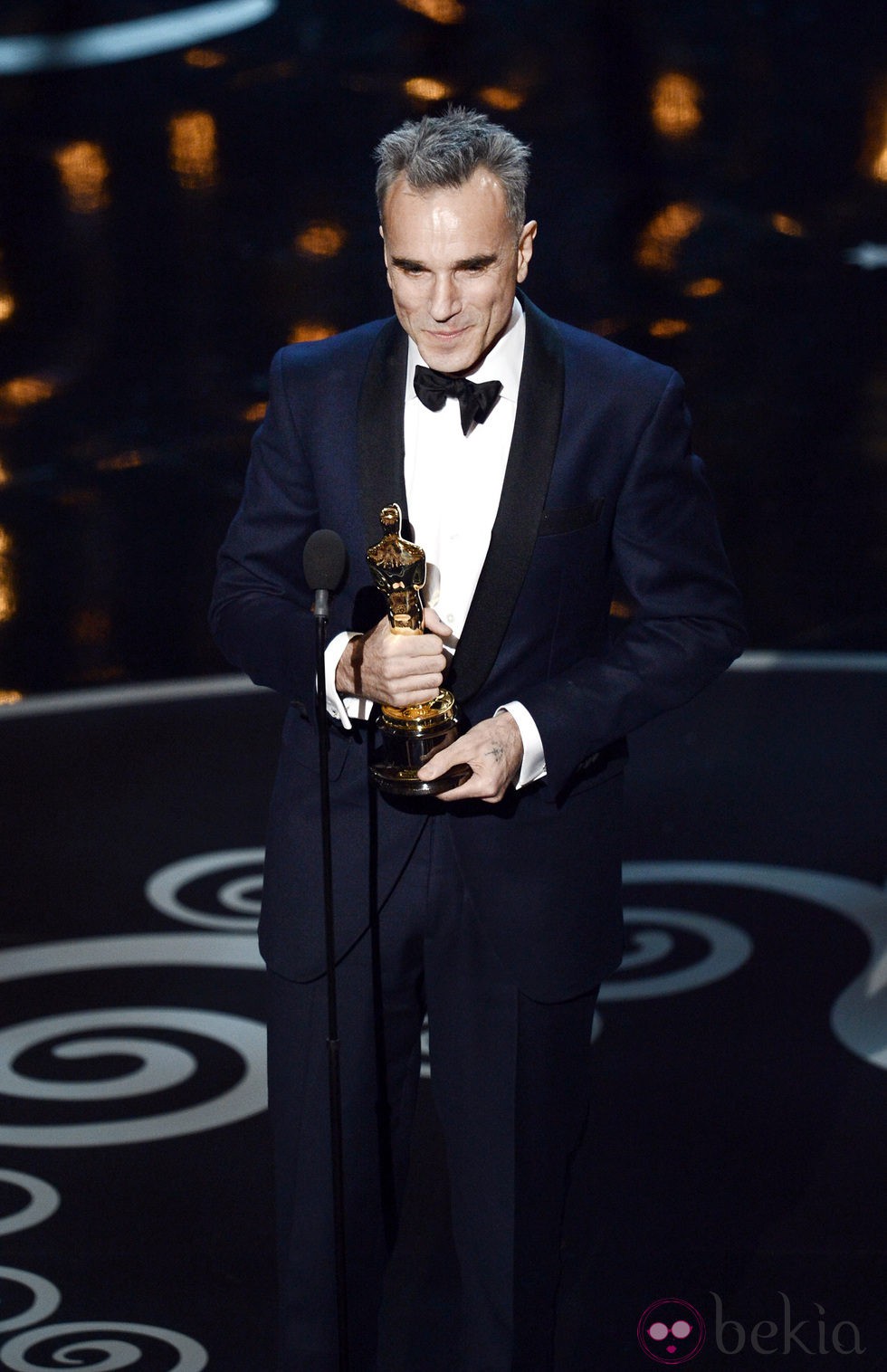 Daniel Day-Lewis recoge el Oscar 2013 a Mejor Actor