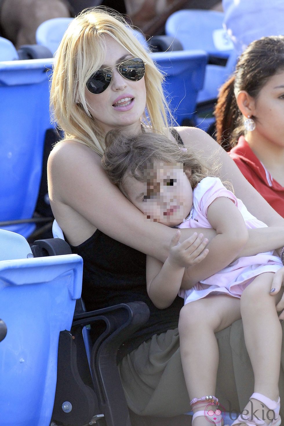 Carolina Cerezuela con su hija Carla en el torneo de tenis de Delray Beach