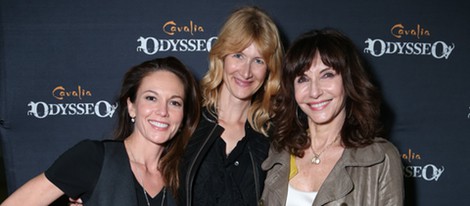 Diane Lane, Laura Dern y Mary Steenburgen en el espectáculo Odysseo