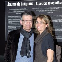 Los padres de Gerard Piqué en la inauguración de su exposición