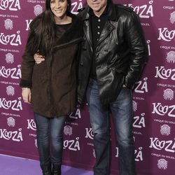 Cecilia Gessa y Carlos Bardem en el estreno de "Kooza"