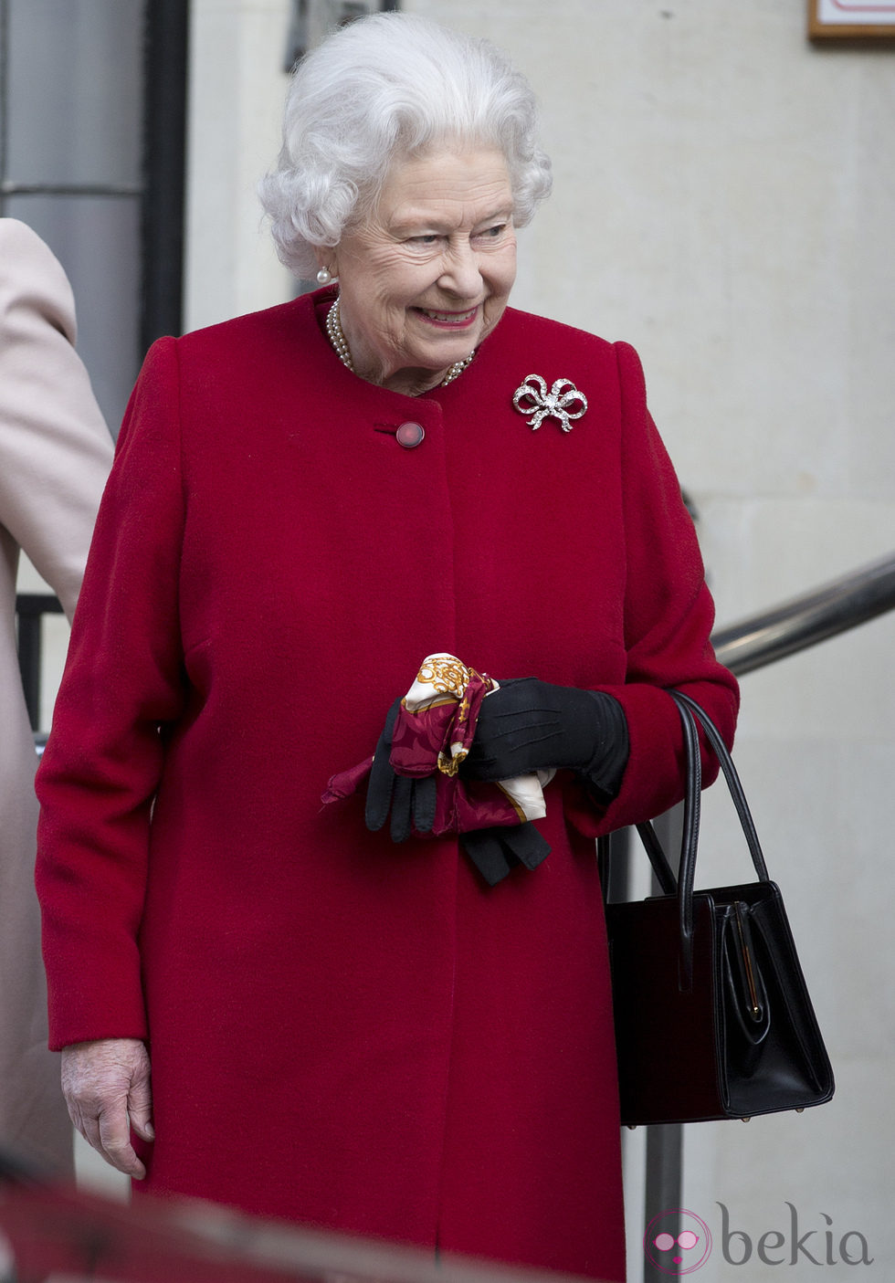 La Reina Isabel II sale del hospital un día después de su ingreso