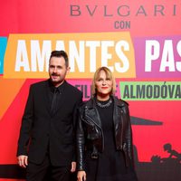 Luis Miguel Seguí y Antonia San Juan en el estreno de 'Los amantes pasajeros'