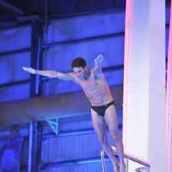 Álvaro Muñoz Escassi saltando desde los cinco metros en '¡Mira quién salta!'