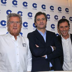 Pepe Domingo Castaño con Manolo Lama y Paco González