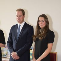 Los Duques de Cambridge durante su visita a Child Bereavement UK