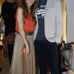 Ana Fernández y Santiago Trancho en una fiesta de moda