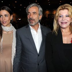 Irene Meritxell, Imanol Arias y la Baronesa Thyssen en los Premios Cofrades 2013 de Marbella