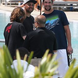 Michael Phelps se divierte en Miami con unos amigos