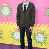 Logan Lerman en la alfombra roja de la 26 edición de los premios Nickelodeon