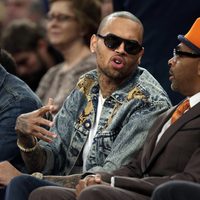 Chris Brown y Spike Lee se divierten viendo un partido de la NBA