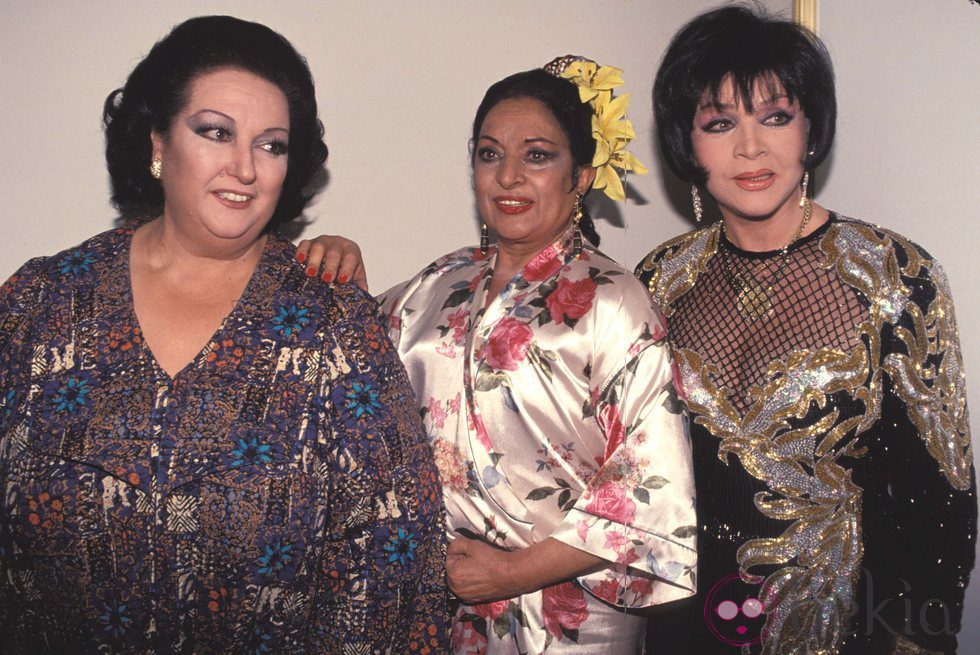 Sara Montiel junto a Monserrat Caballé y Lola Flores