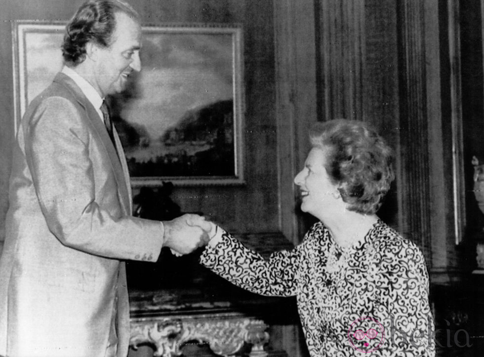 Margaret Thatcher junto al rey Juan Carlos I