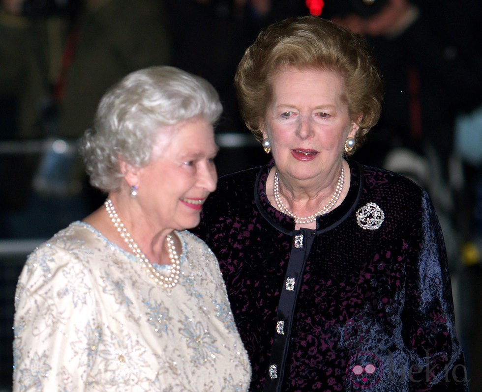 Resultado de imagen para Fotos de la Reina Isabel II y Margaret Thatcher