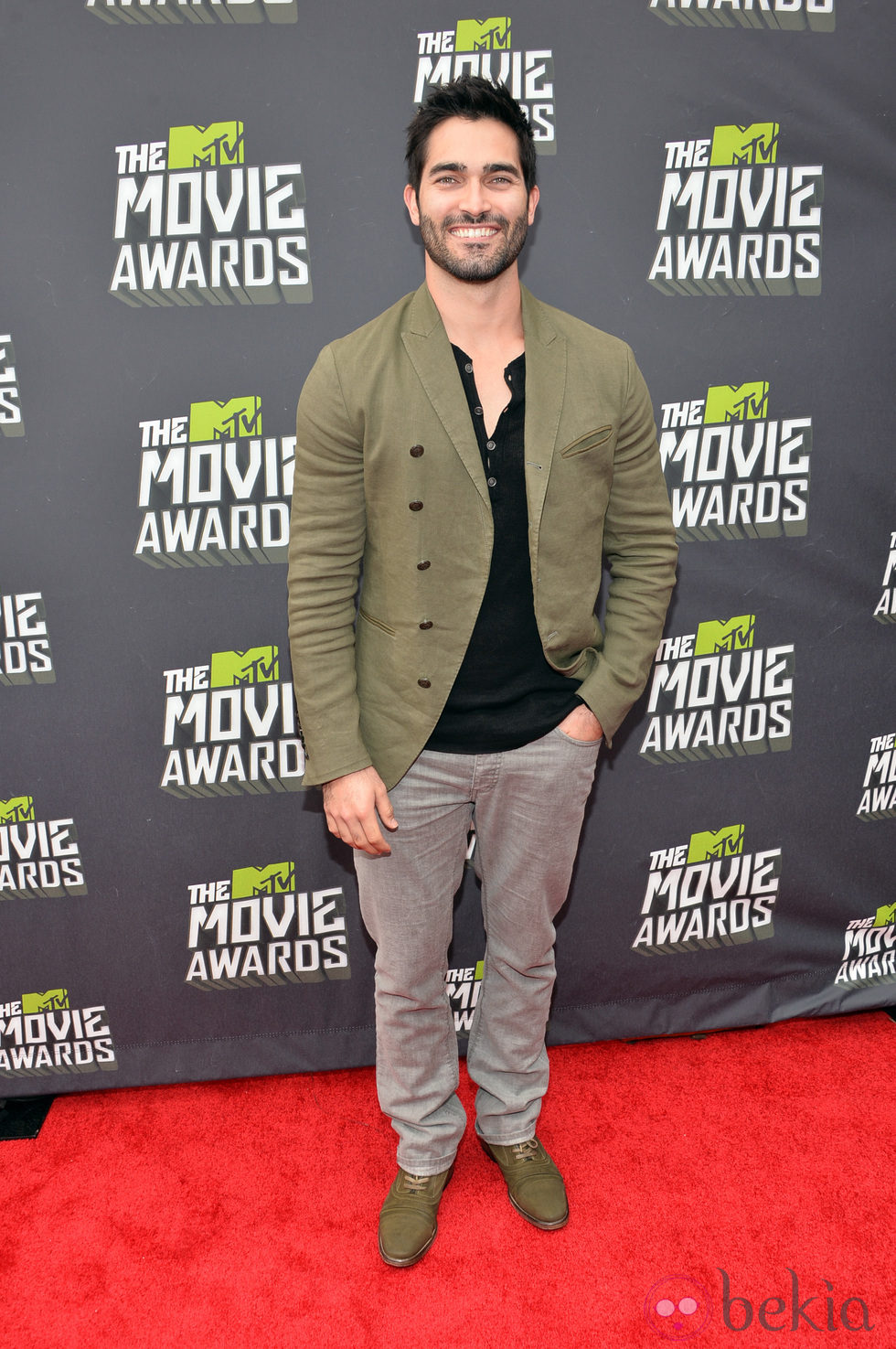 Tyler Hoechlin en la alfombra roja de los MTV Movie Awards 2013