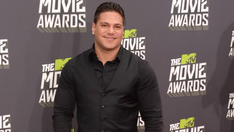 Ronnie Ortiz-Magro en la alfombra roja de los MTV Movie Awards 2013