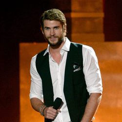 Liam Hemsworth en la gala de los MTV Movie Awards 2013