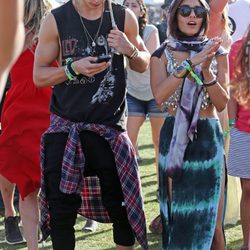 Vanessa Hudgens y Austin Butler en el Festival de Coachella 2013
