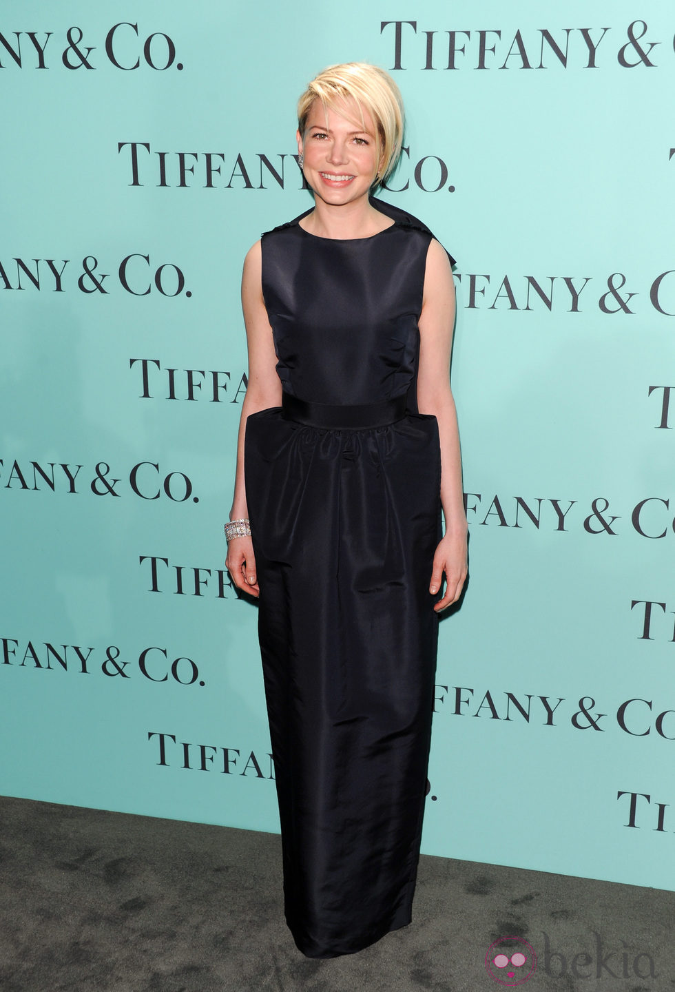 Michelle  Williams luciendo elegancia en la fiesta de Tiffany & Co