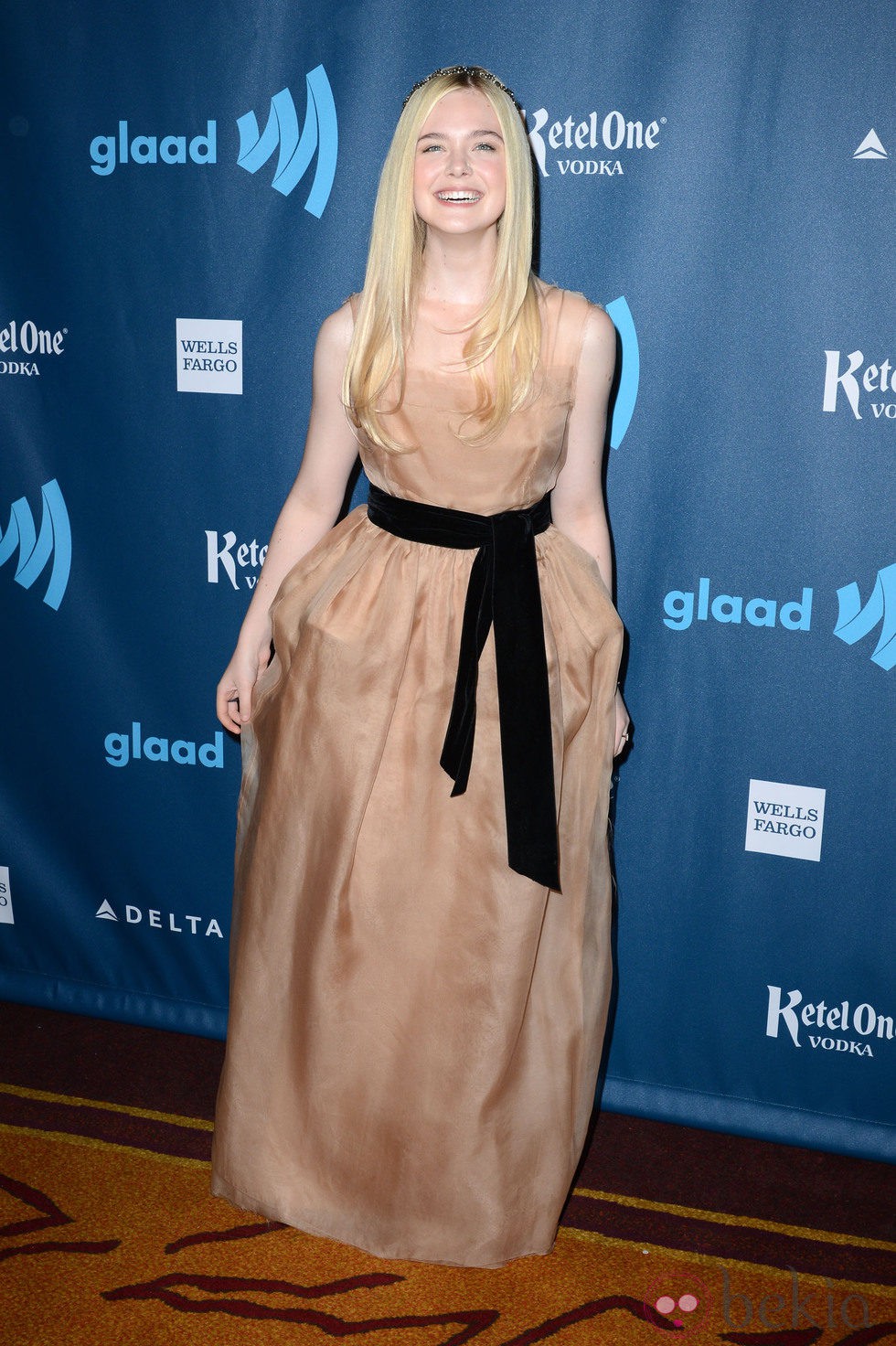 Elle Fanning en los Glaad Media Awards 2013 en Los Angeles