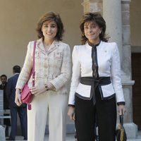 Paloma Segrelles madre e hija en la entrega del Premio Cervantes 2012