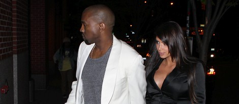 Kim Kardashian y Kanye West paseando por Nueva York