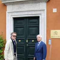 El Duque de Alba y el Duque de Húescar en la Embajada de España en Roma
