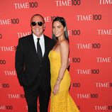 Olivia Munn y el diseñador Michael Kors en la gala de la revista Time 2013