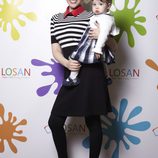 Innocence con su hija Scarlett en la inauguración de LOSAN KIDS en Madrid