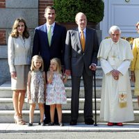 La Familia Real Española recibe al Papa Benedicto XVI en Zarzuela