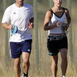 Victoria de Suecia y Daniel Westling hacen ejercicio en 2005