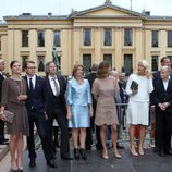 Los Príncipes de Suecia, Rosario Nadal, Marta Luisa y Ari Behn y Haakon y Mette Marit en el 10 aniversario de Haakon y Mette Marit