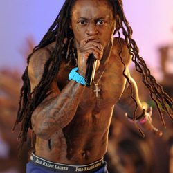 Lil Wayne durante su actuación en los MTV Video Music Awards 2011