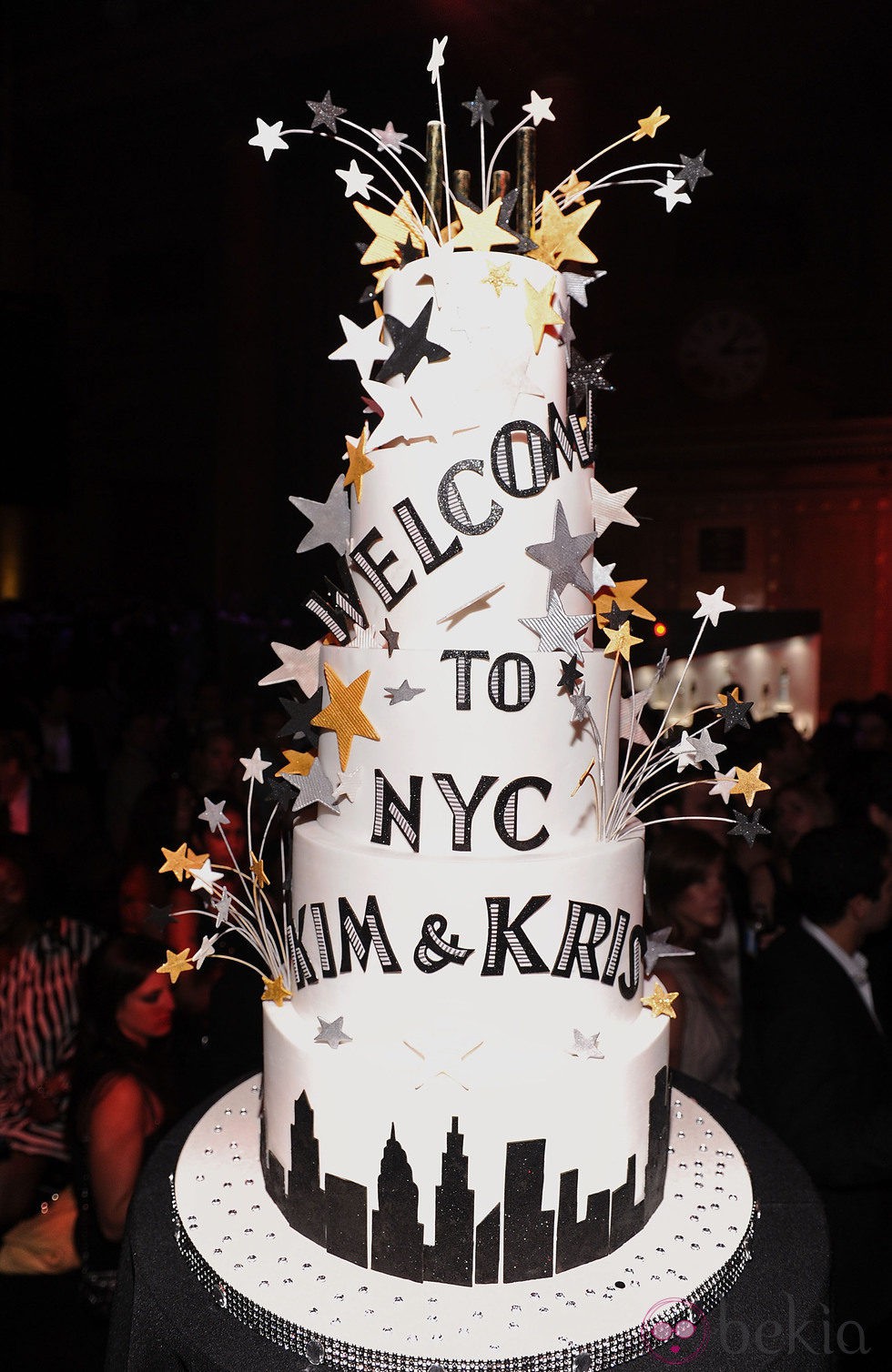 Tarta en honor a los novios de la fiesta de recién casados de Kim Kardashian y Kris Humphries