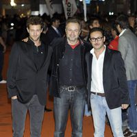 Peter Vives, Tristán Ulloa y Carlos Santos en la clausura del FesTVal de Vitoria